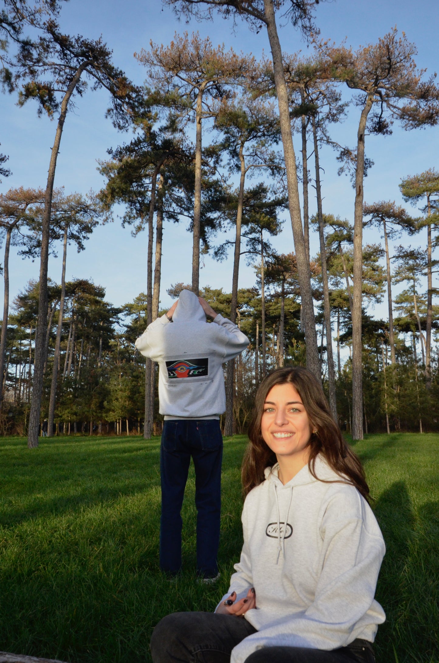 SWEAT À CAPUCHE GRIS